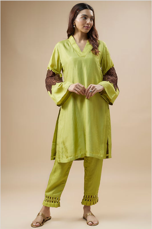 Green cutwork sleeve detailing kurti set